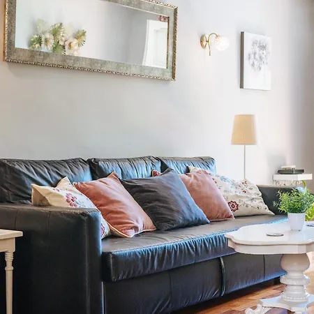 Apartment Novalia 14 *